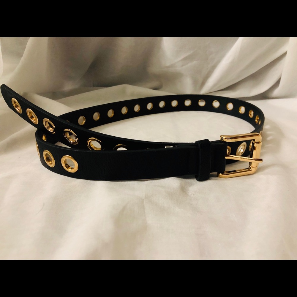 Grommet Belt “Gold”